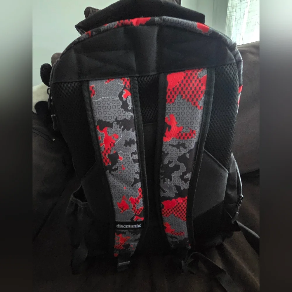 DiscMania Fanatic Fly Backpack (Disc Golf) *BRAND NEW, NEVER USED* - Picture 5 of 8